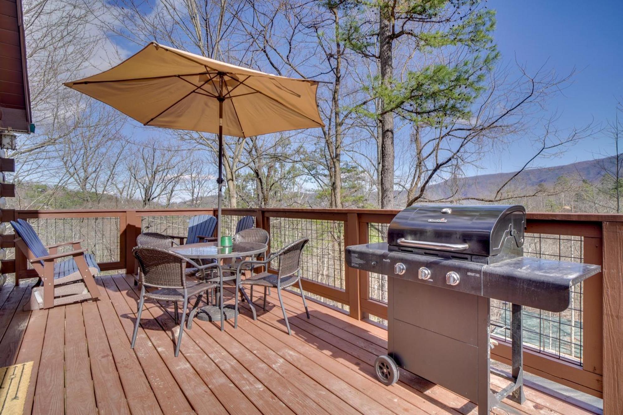 Hatcher Mtn Retreat Sevierville Cabin With Hot Tub! Esterno foto