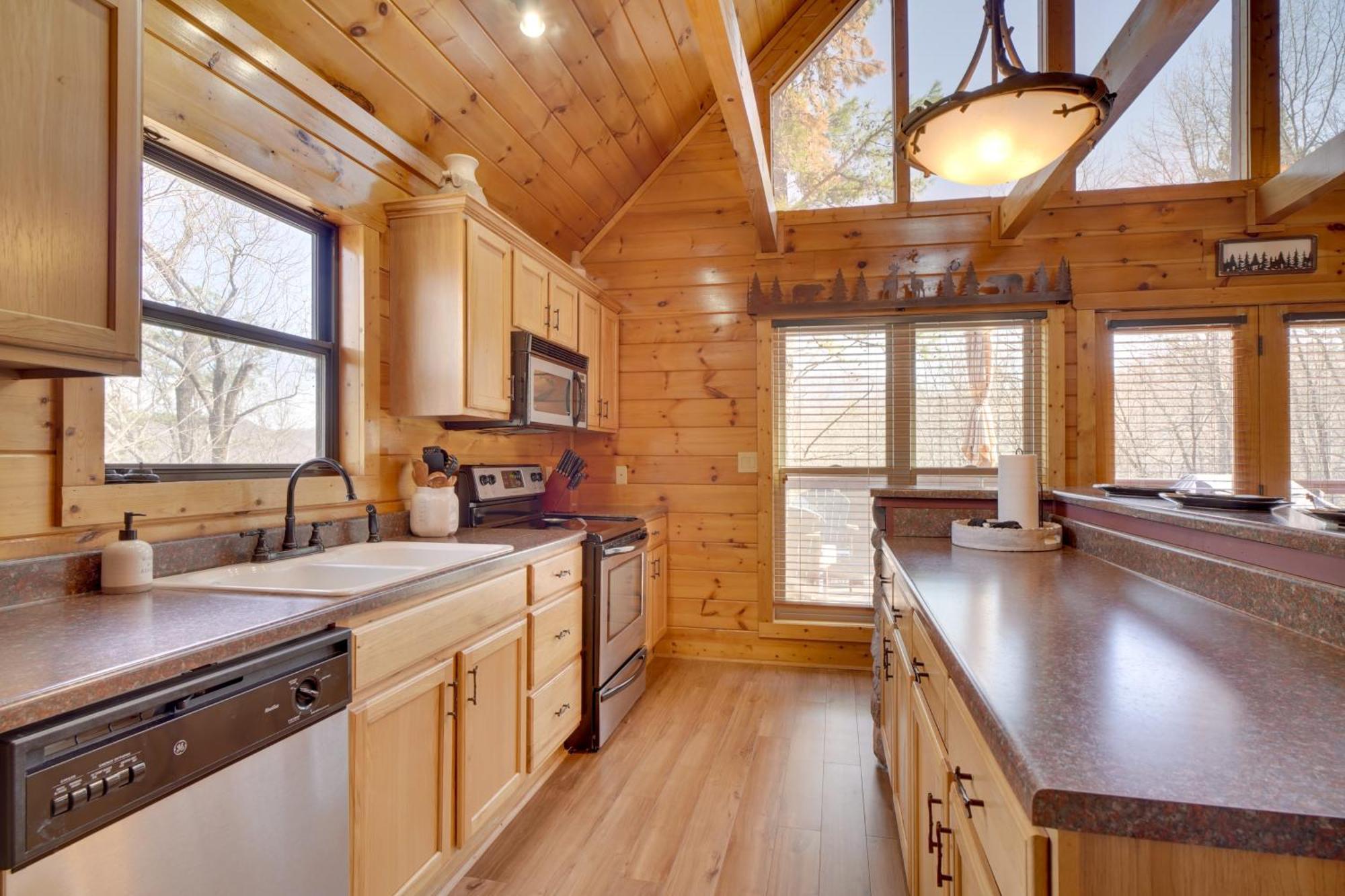 Hatcher Mtn Retreat Sevierville Cabin With Hot Tub! Esterno foto
